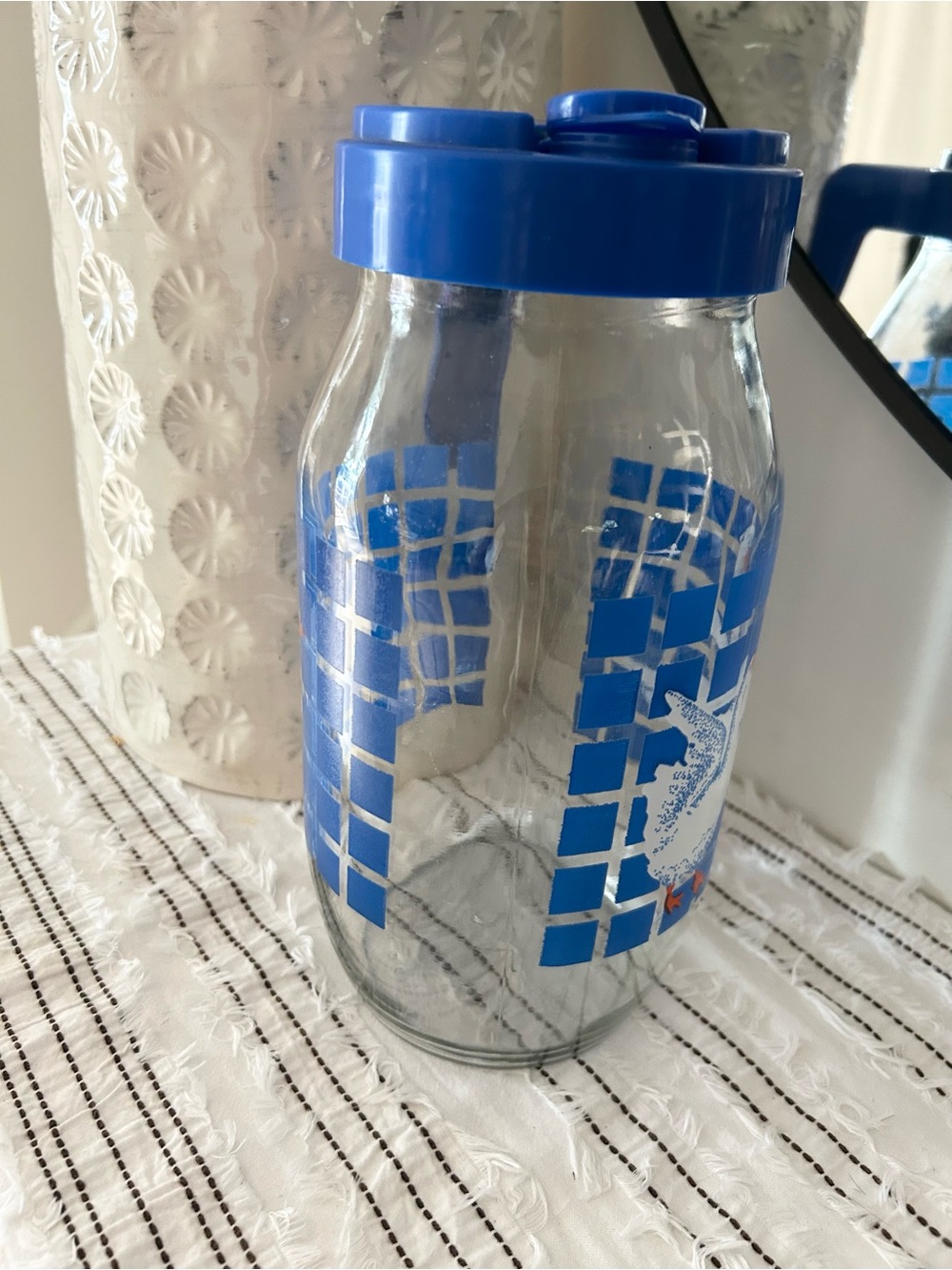 Vintage 1982 Carlton Glass Canister 2L Geese Blue Check w/ 4 Cups - Picture 2 of 9